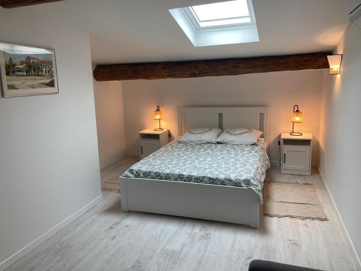 Appartement Neuf Coeur Du Village Saintes-Maries-de-la-Mer Eksteriør billede